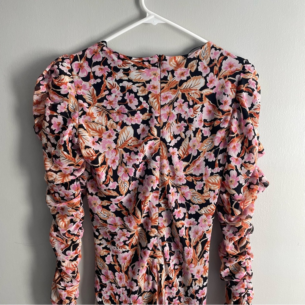 Zara Women’s Midi Floral Ruched Dress - Size M, NWT, Feminine & Flattering - Picture 4 of 16